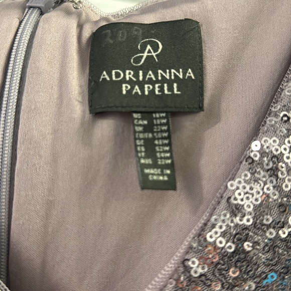 New Evening Gown - Picture 3 of 4